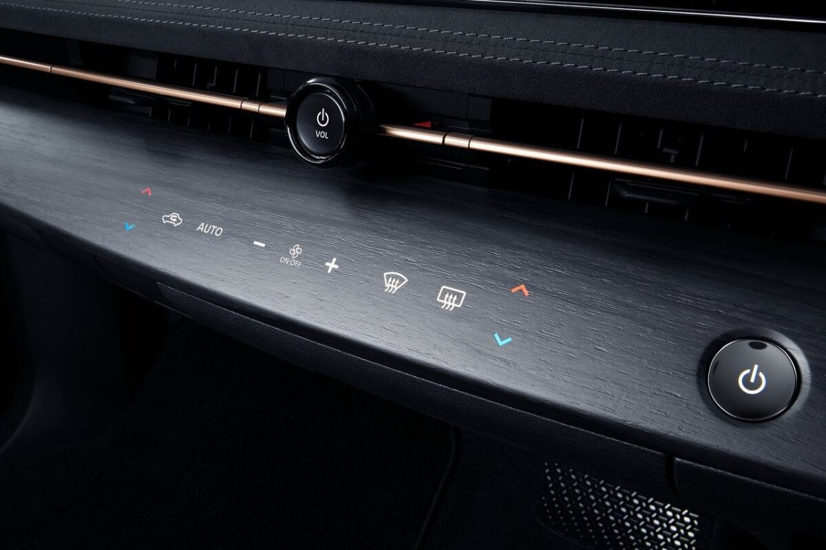 Nissan Ariya - 2020