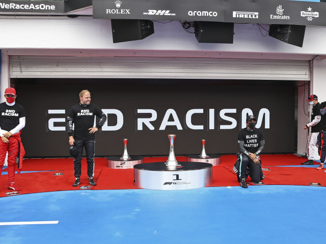 Ceremoniál, Lewis Hamilton