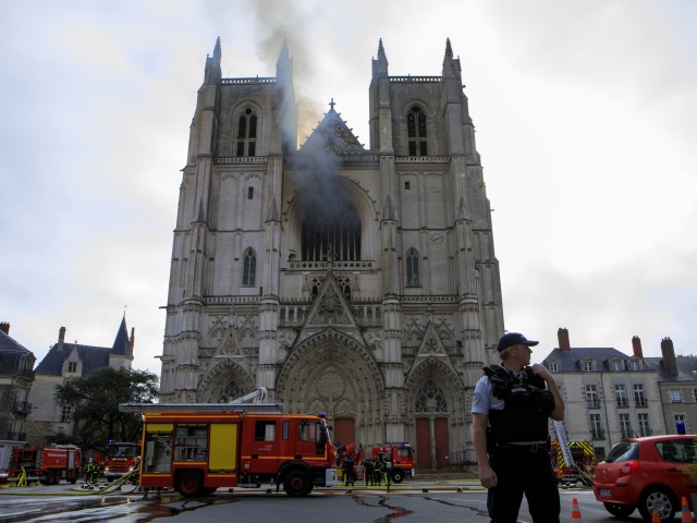 Francúzsko Nantes katedrála požiar
