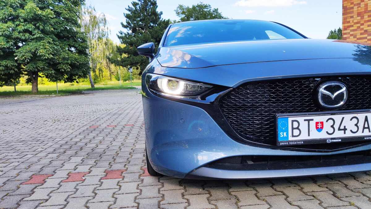 Mazda 3