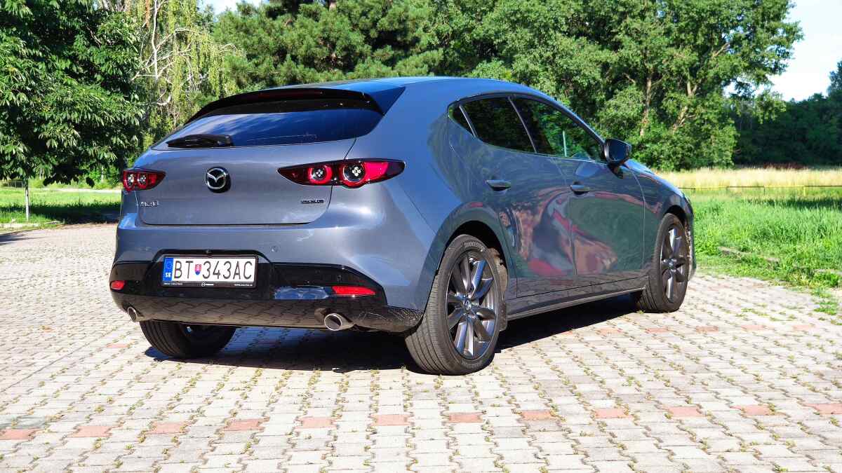 Mazda 3