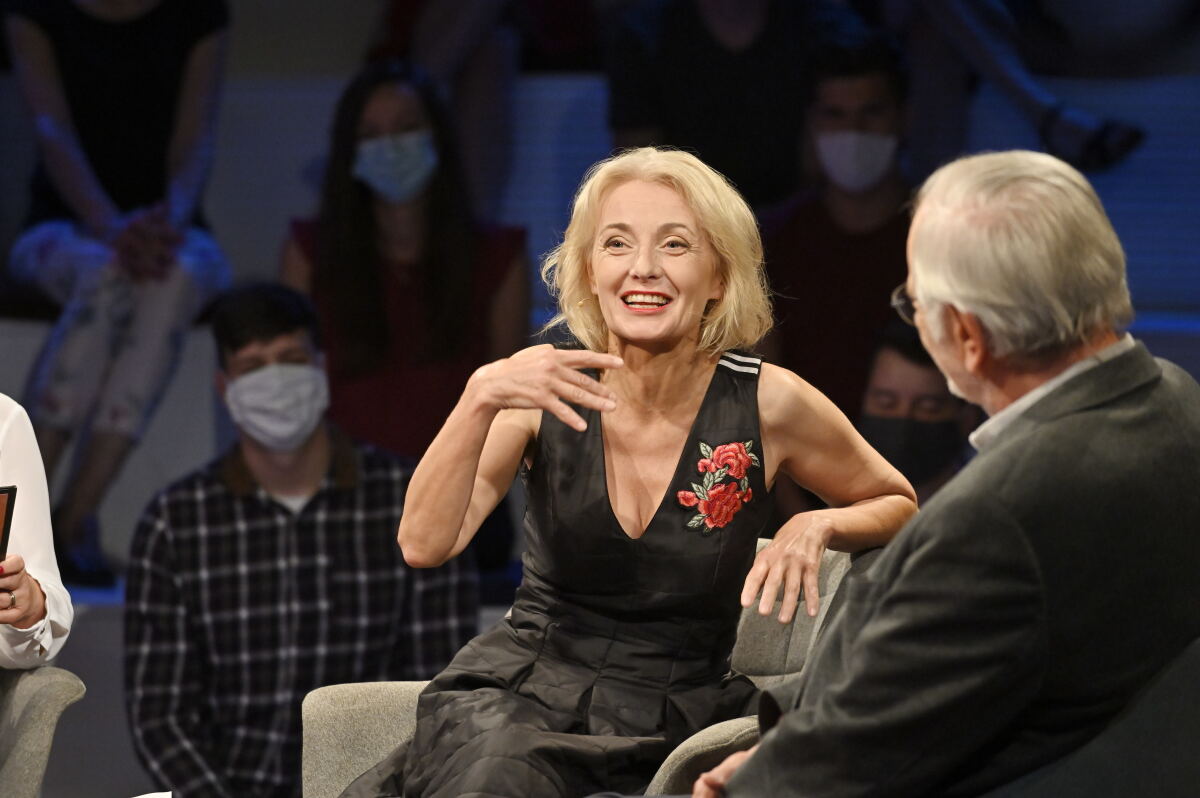 Herečka Veronika Žilková na zábere v relácii Zlaté časy. 