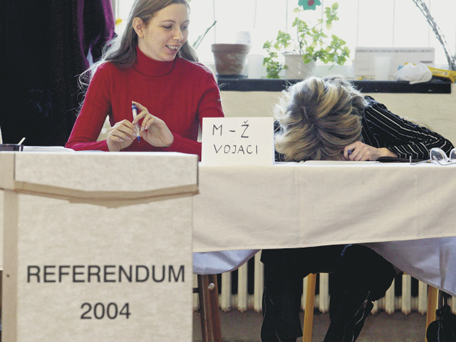 referendum 2004