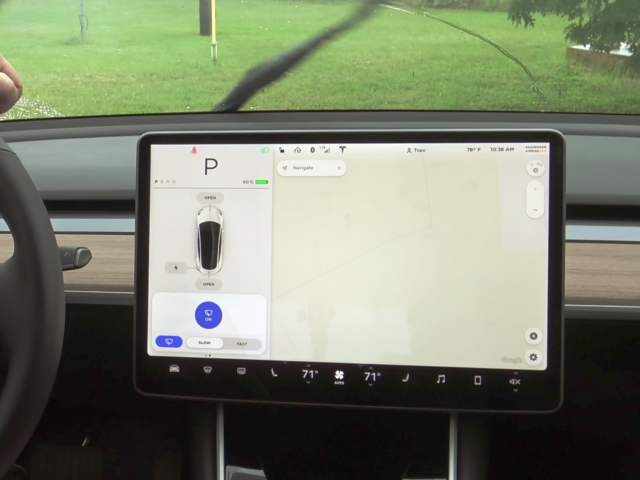 Tesla 3 - ovládanie stieračov