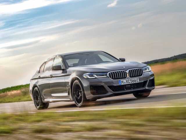 2020-bmw-545e-xdrive  12 