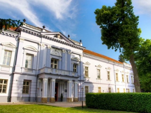 kaštieľ Mojmírovce