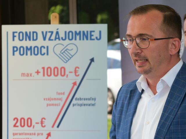 Roland Kyška, Fond vzájomnej pomoci