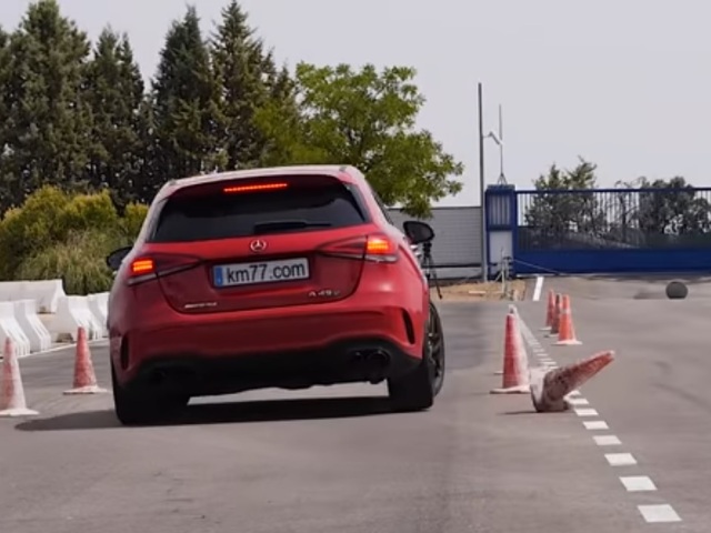 Mercedes-AMG A45 S -  losí test 2020