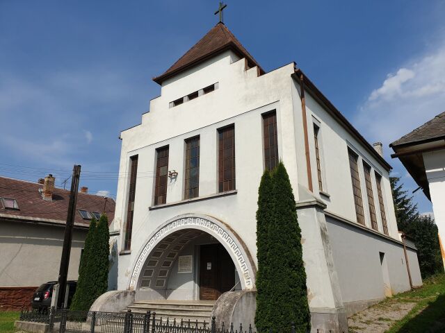 Magnezitovce evanjelický kostol