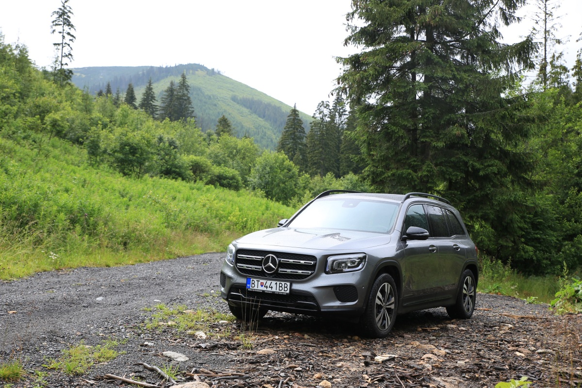 mercedes glb 200