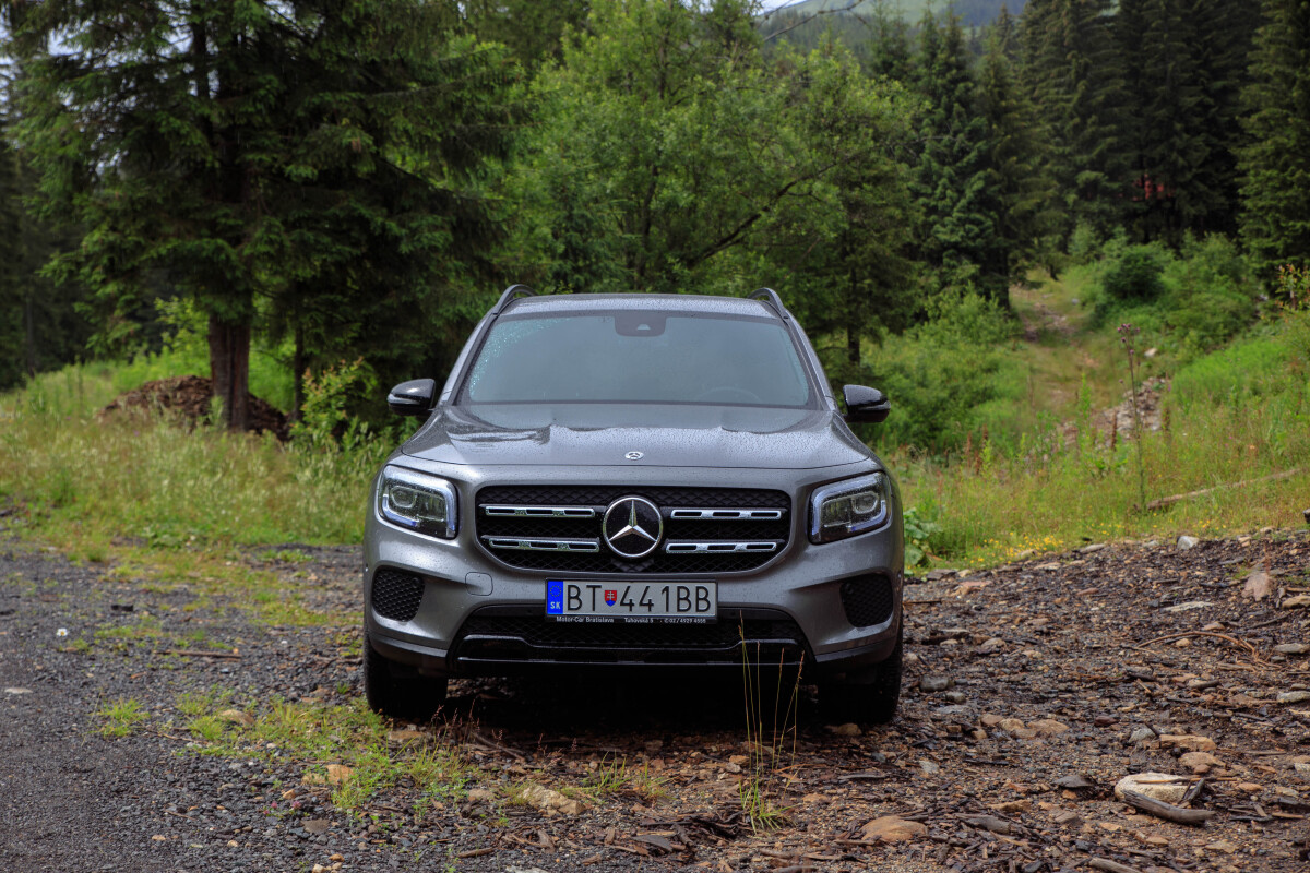 mercedes glb 200