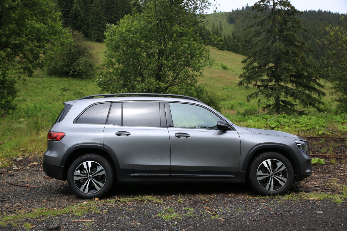 mercedes glb 200