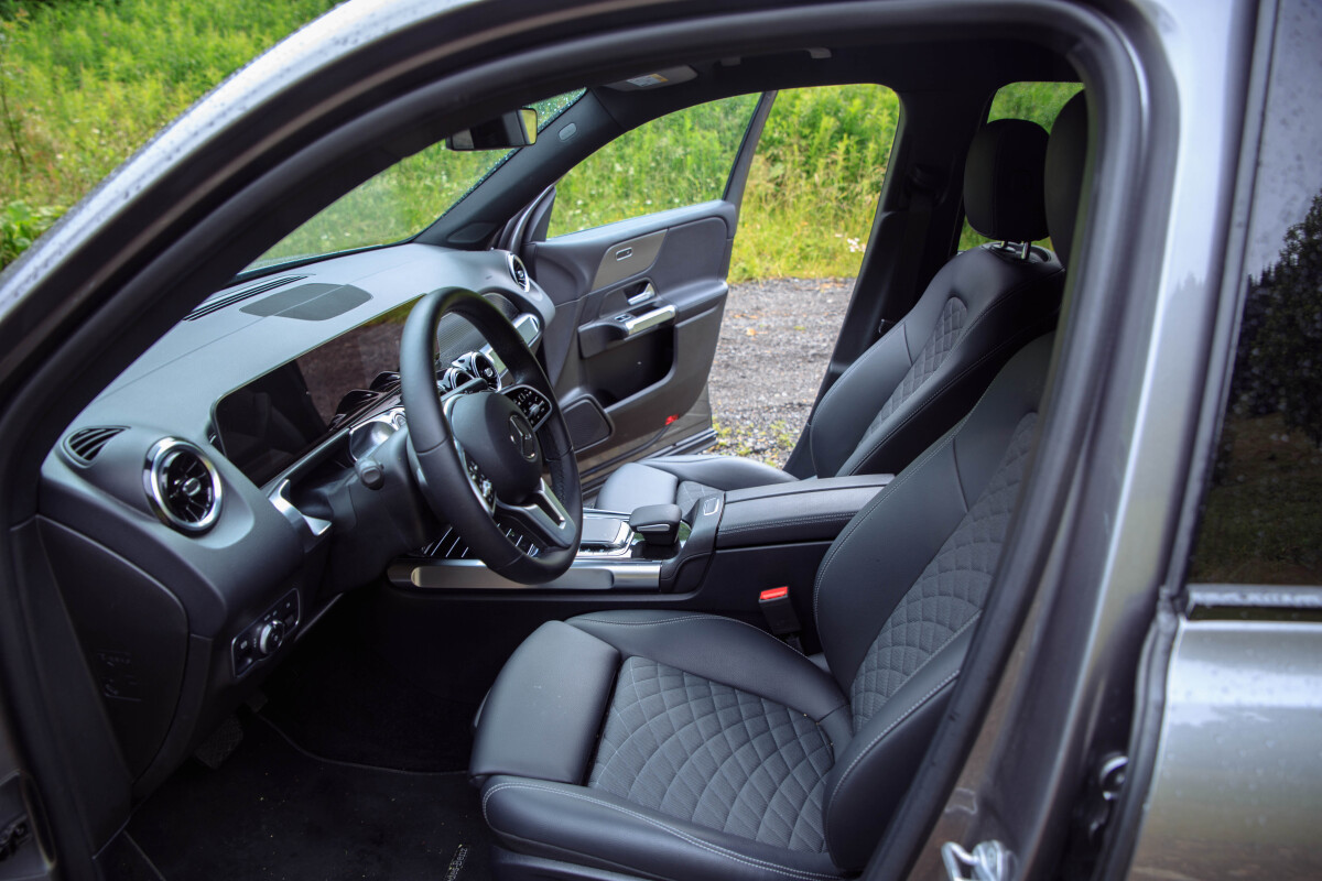 mercedes glb 200