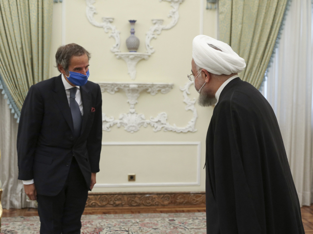 Irán MAAE Grossi Rúhaní stretnutie