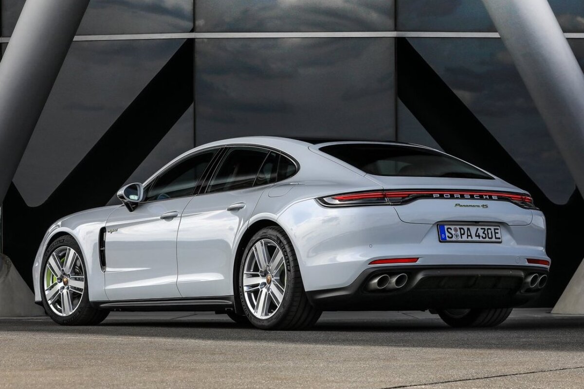 Porsche Panamera 4S E-Hybrid - 2021