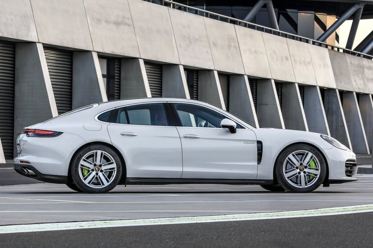 Porsche Panamera 4S E-Hybrid - 2021