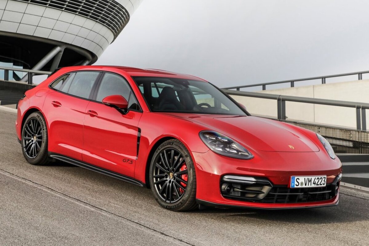 Porsche Panamera GTS Sport Turismo - 2021