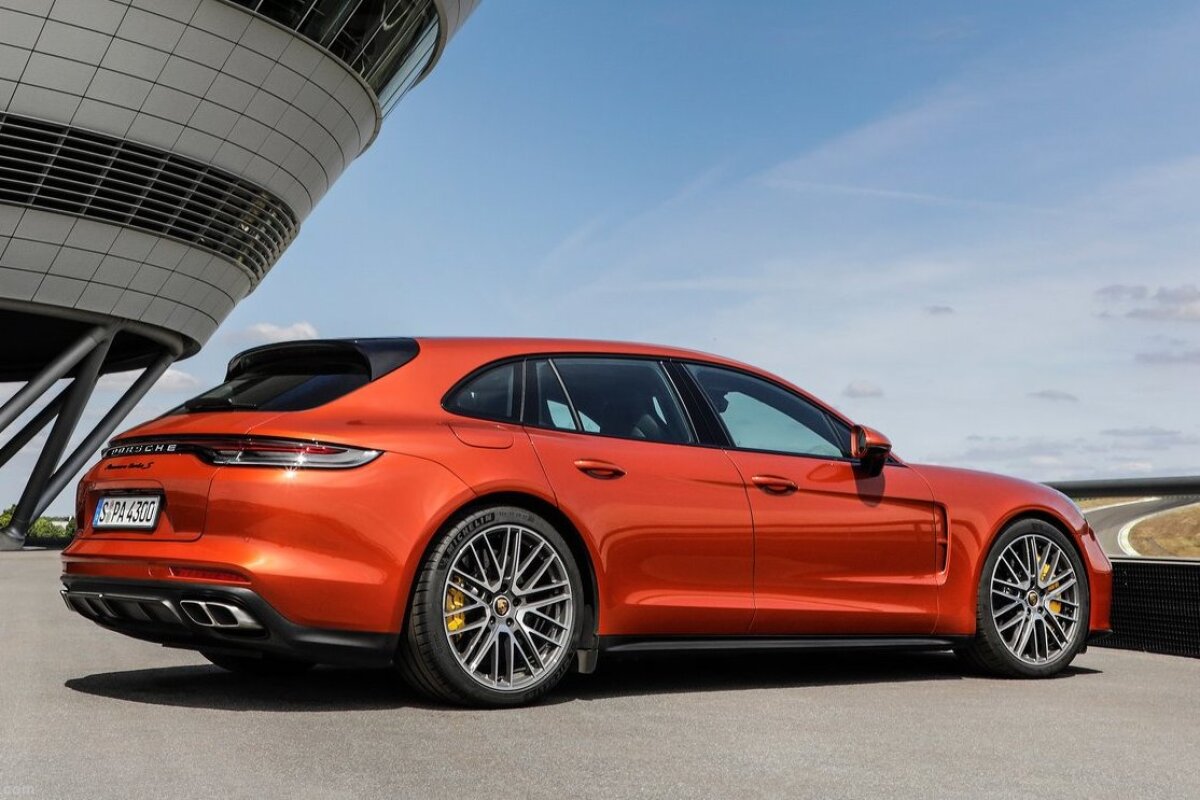 Porsche Panamera Turbo S Sport Turismo - 2021