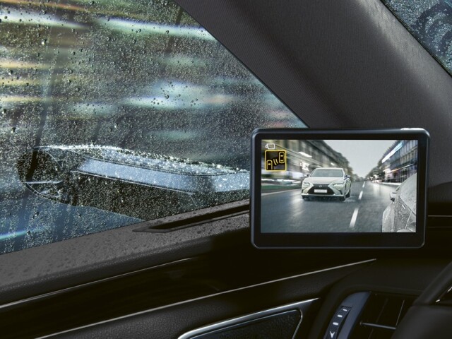 Lexus ES - digitálne zrkadlá