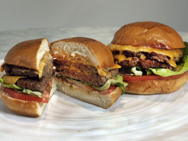 Burger / Hamburger /