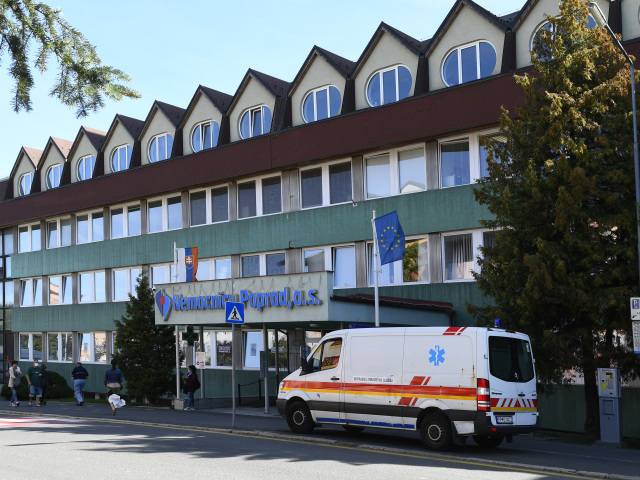 Poprad / Nemocnica /