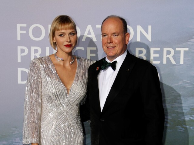 Hostiteľmi akcie v Monaku bol knieža Albert a jeho manželka, princezná Charlene.