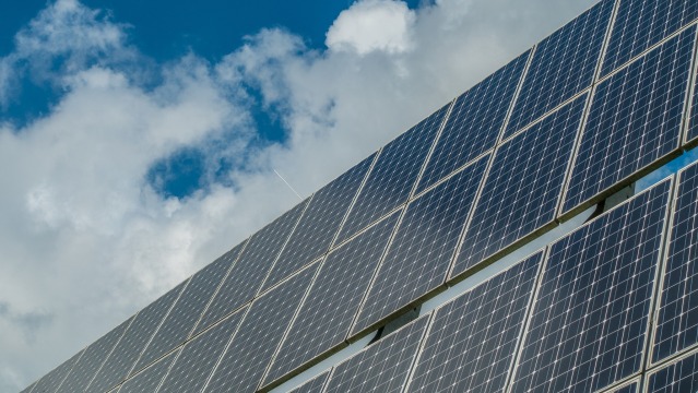 photovoltaic-system-2742308 1920