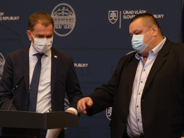 premiér Igor Matovič, hlavný hygienik Ján Mikas