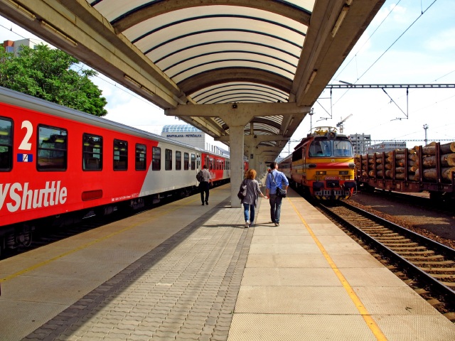 Bratislava, Hlavná stanica, žst, ZSSK, perón, nástupište