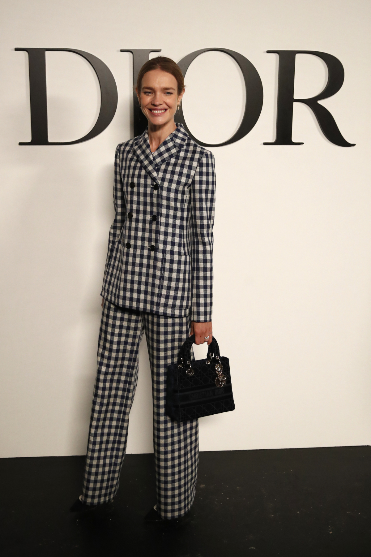 Topmodelka a filantropka Natalia Vodianova pred prehliadkou značky Dior. 