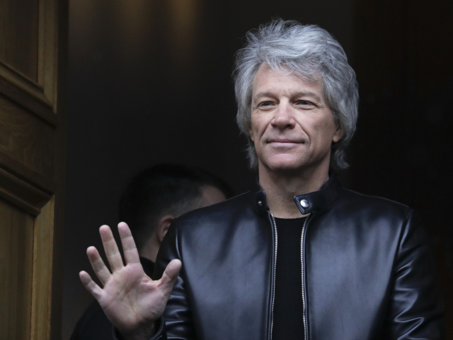 Spevák Jon Bon Jovi na archívnom zábere z februára 2020.