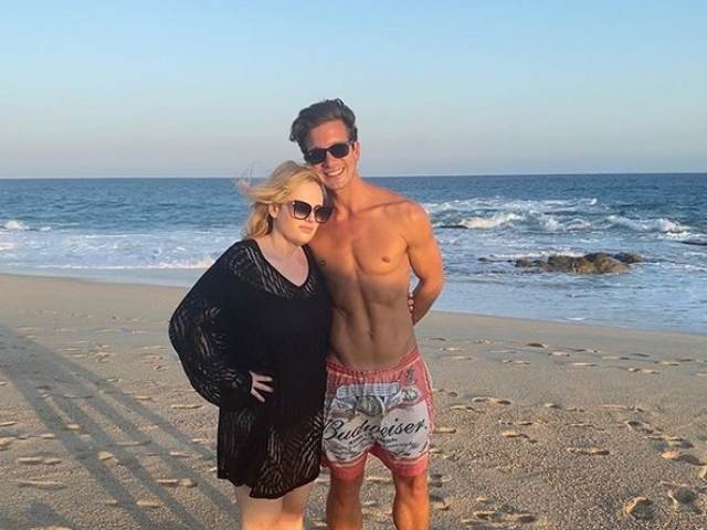 Herečka Rebel Wilson a jej partner Jacob Busch. 