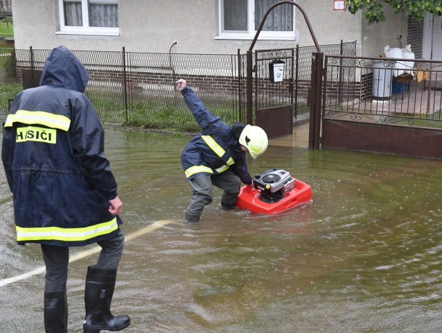 Jaklovce dážď Hnilec hasiči voda
