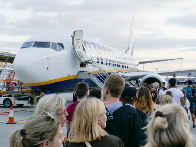 letisko, Ryanair, doprava, dovolenka, lietadlo, cestovanie,