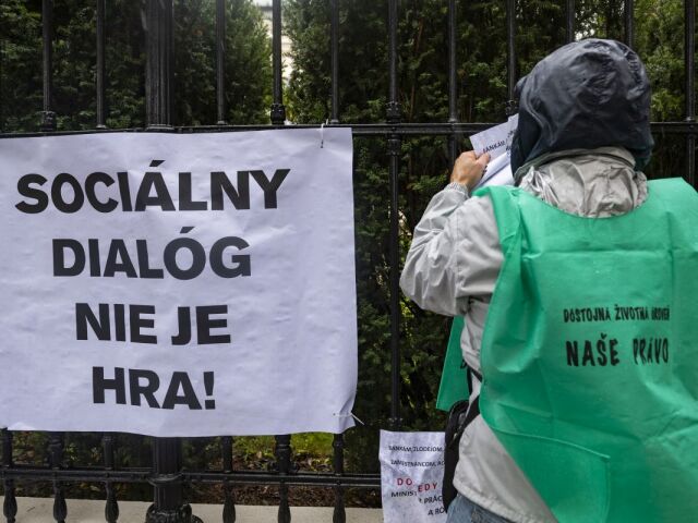 SR Bratislava odbory vláda KOZ protest koronavírus BAX