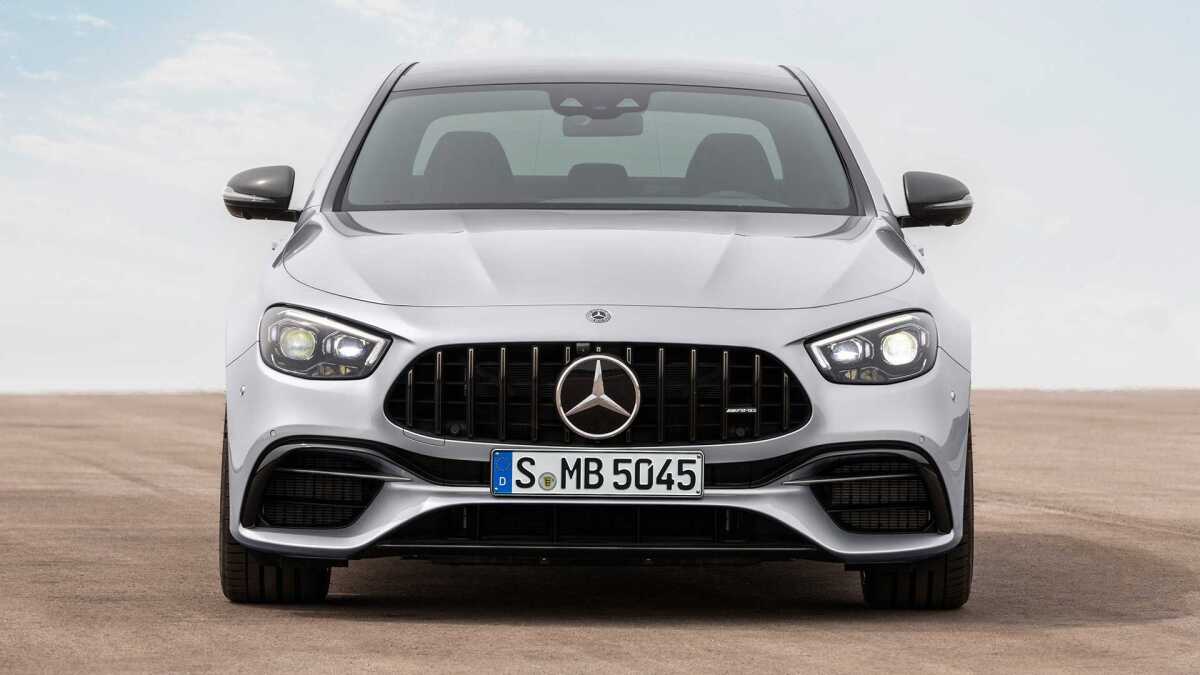 2020-mercedes-amg-e-63-limousine  13 