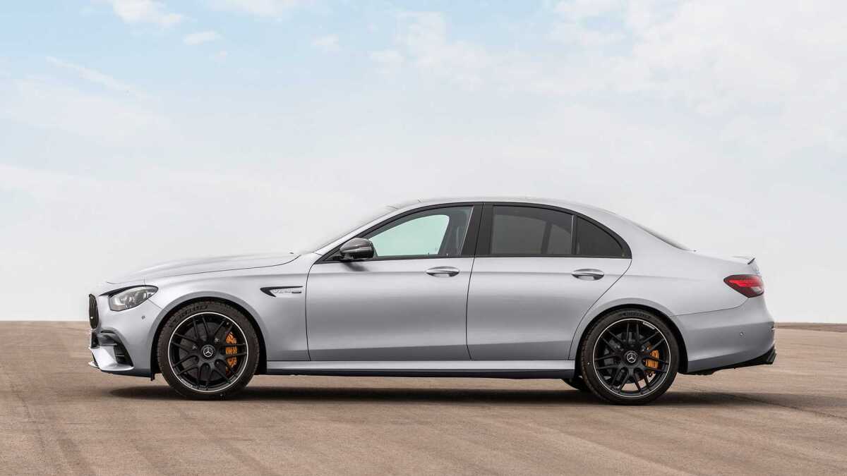 2020-mercedes-amg-e-63-limousine  16 