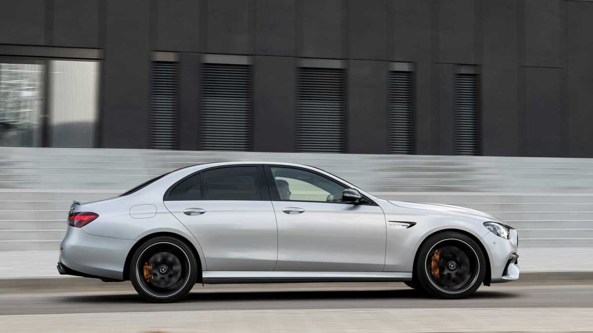 2020-mercedes-amg-e-63-limousine  6 
