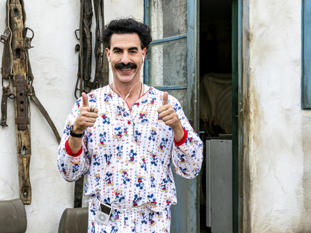 Herec Sacha Baron Cohenako Borat vo filme Borat Subsequent Moviefilm.