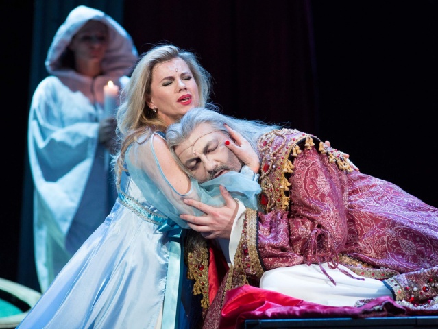 Dracula v Karline 2015. Leona Machalkova  Daniel Hulka Foto David Kraus