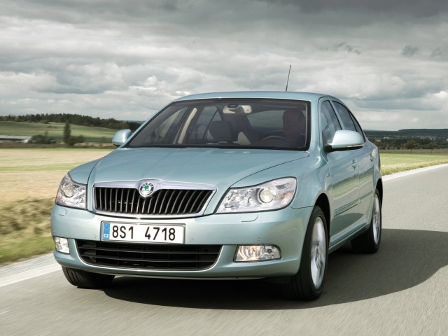 Skoda-Octavia-2009-1280-06