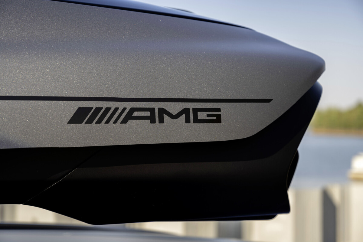 AMG - strešný box
