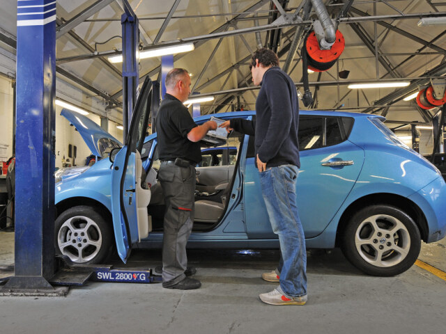 Nissan Leaf - servis