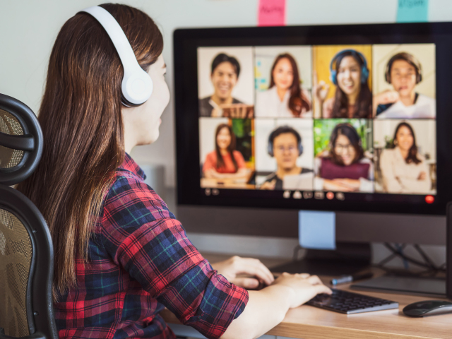 dištančné vzdelávanie, videohovor, online prednáška, online hodina