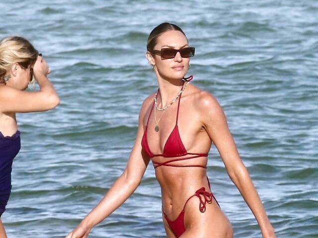 Topmodelka Candice Swanepoel na pláži v Miami.