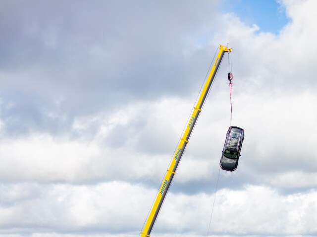 Volvo - crashtest pre záchranárov