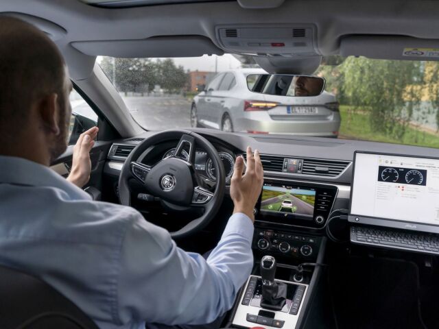Škoda - Follow the Vehicle 2020