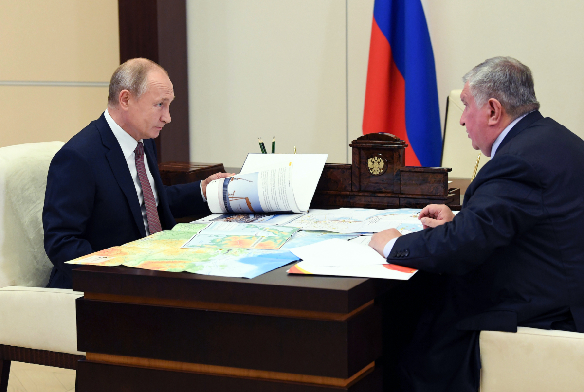 Rusko, Vladimir Putin, Rosnefť, Igor Sečin