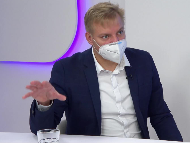 Ján Beňo, Ide o peniaze