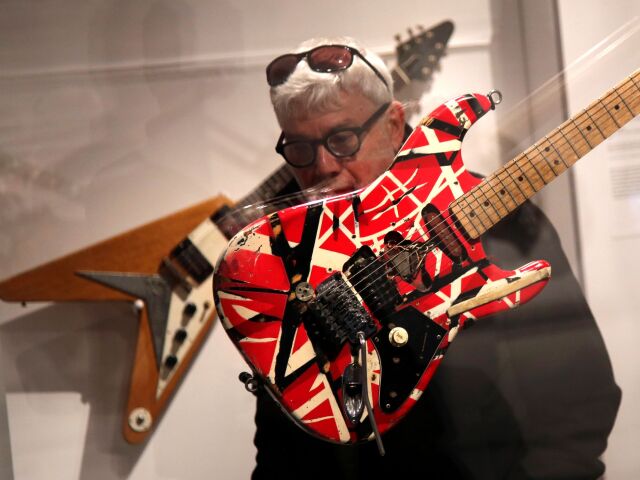 Rock And Roll Instruments Exhibit049494605586lllll